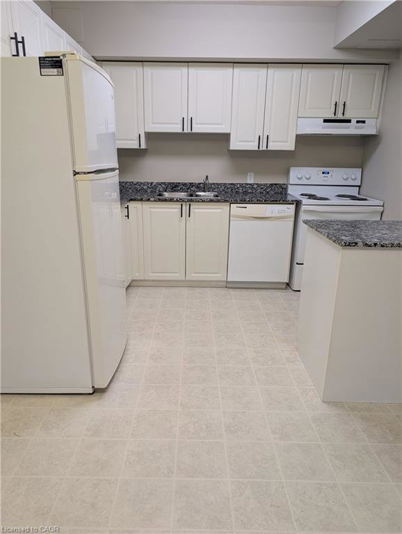 239-auburn-drive-waterloo-ontario-40802165