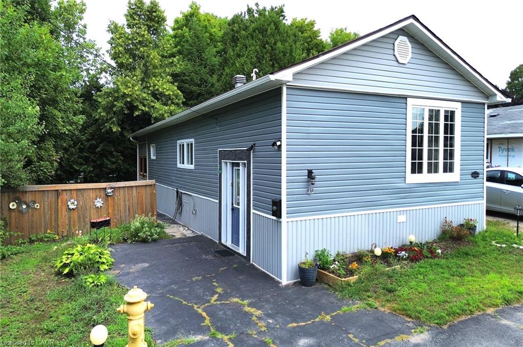 21-westhill-road-elliot-lake-ontario-40802175