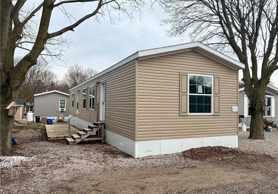 99-fourth-concession-road-burford-ontario-40802196