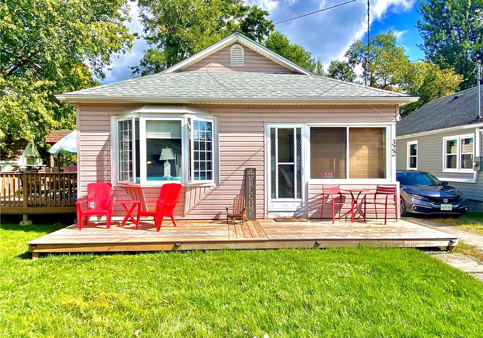 322-oxford-avenue-crystal-beach-ontario-40802288