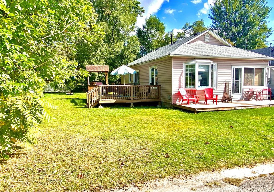 322-oxford-avenue-crystal-beach-ontario-40802288