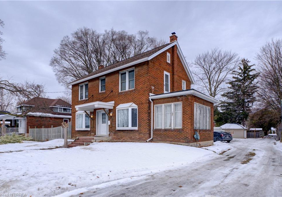 688-colborne-street-brantford-ontario-40802300