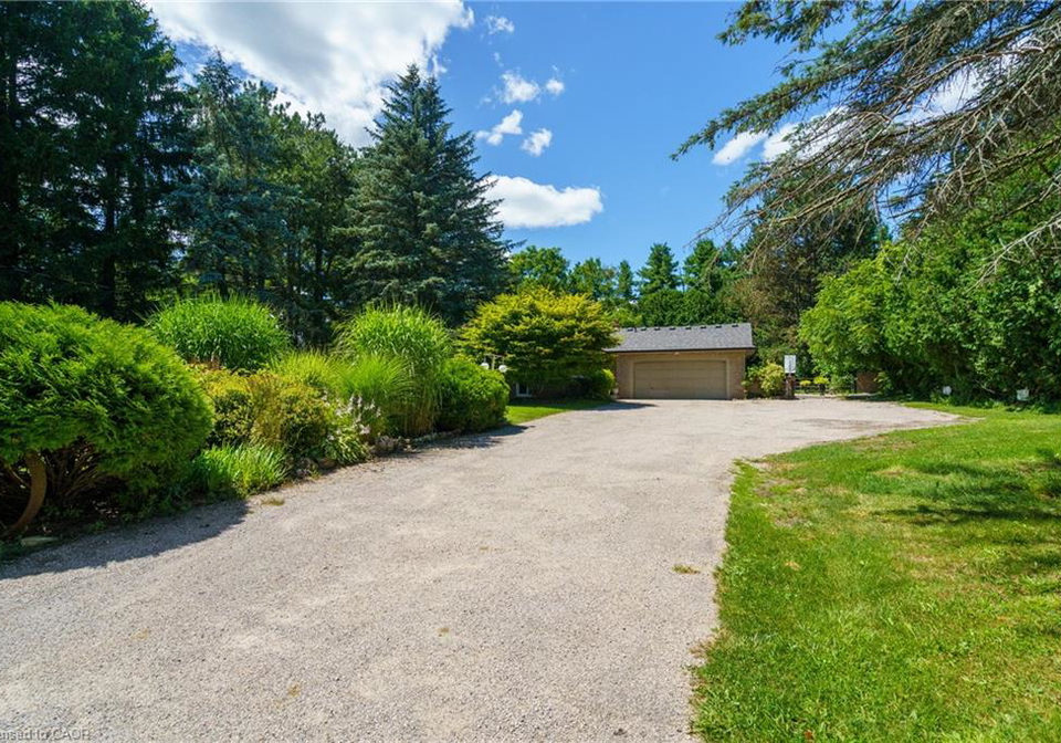 235-11th-concession-road-e-freelton-ontario-40802355