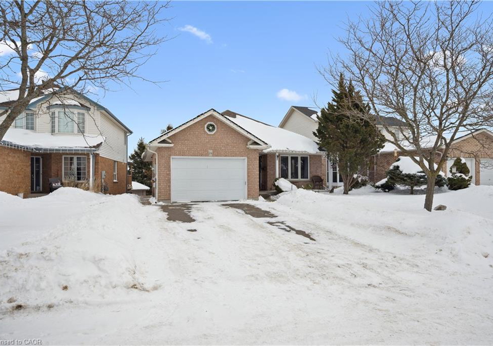 24-carroll-crescent-guelph-ontario-40802379