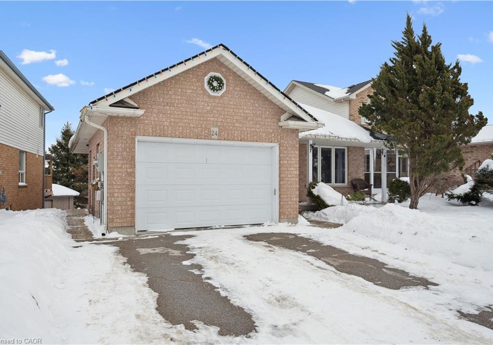 24-carroll-crescent-guelph-ontario-40802379