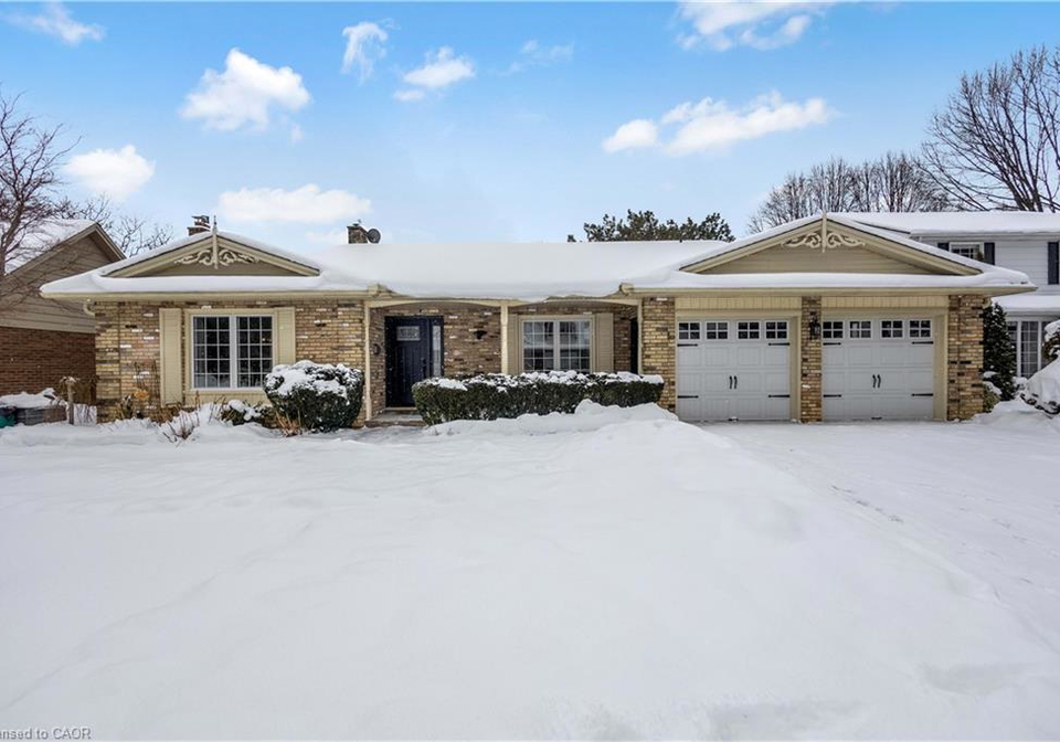 148-marigold-court-ancaster-ontario-40802381