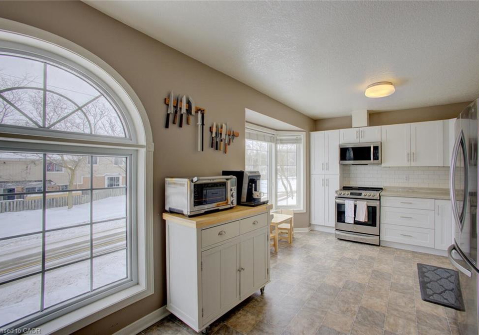 2-winston-boulevard-cambridge-ontario-40802415