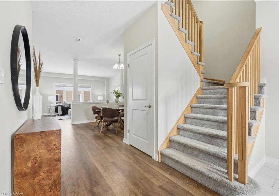 107-dolomiti-court-stoney-creek-ontario-40802435