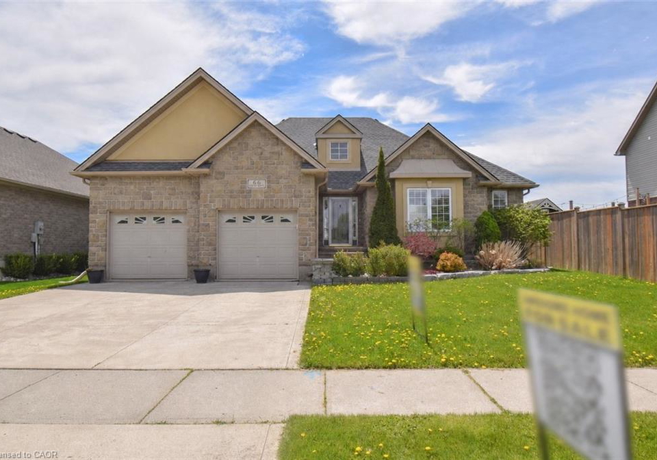66-irving-drive-norwich-ontario-40802466