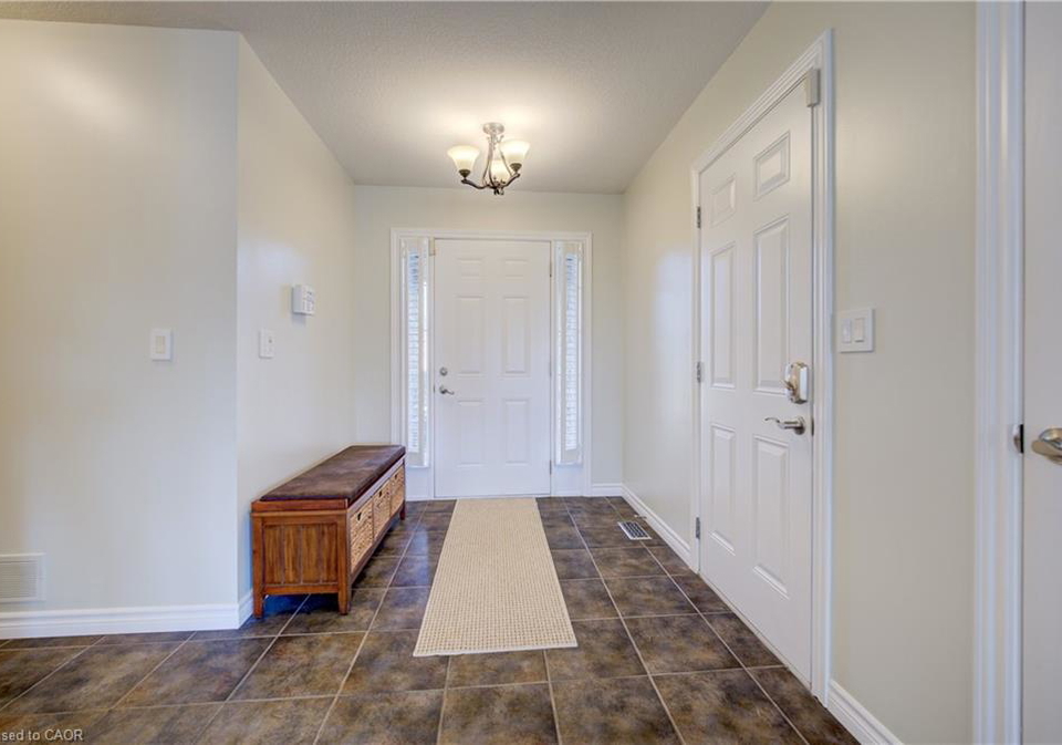66-irving-drive-norwich-ontario-40802466