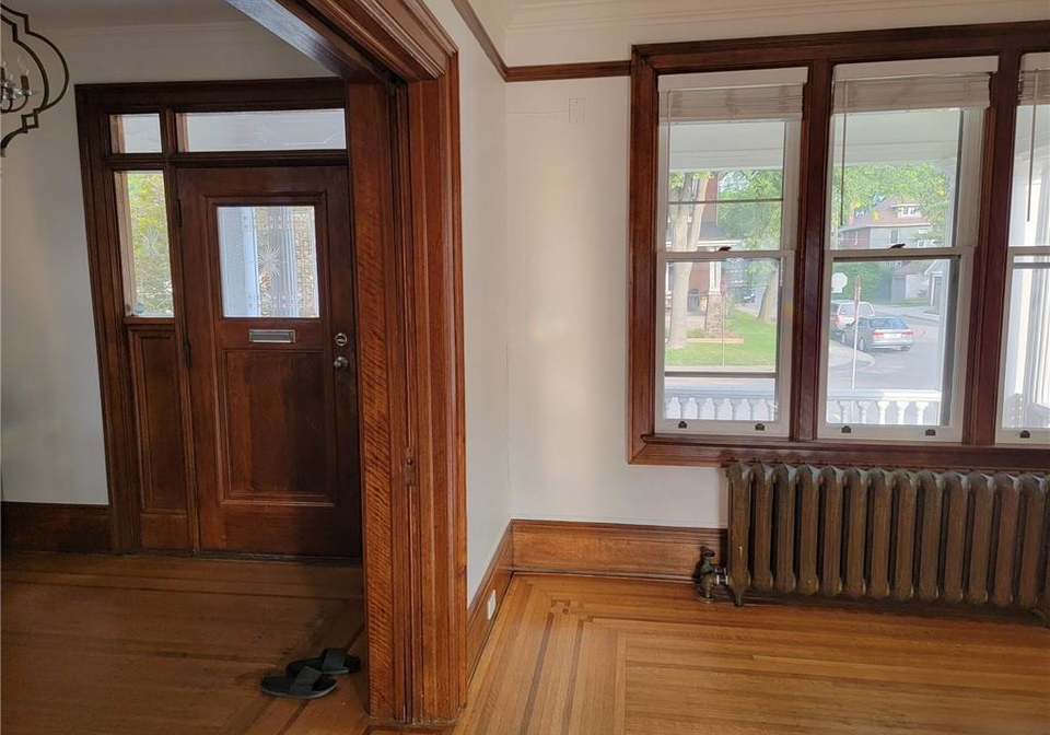 43-barnesdale-avenue-s-hamilton-ontario-40802499
