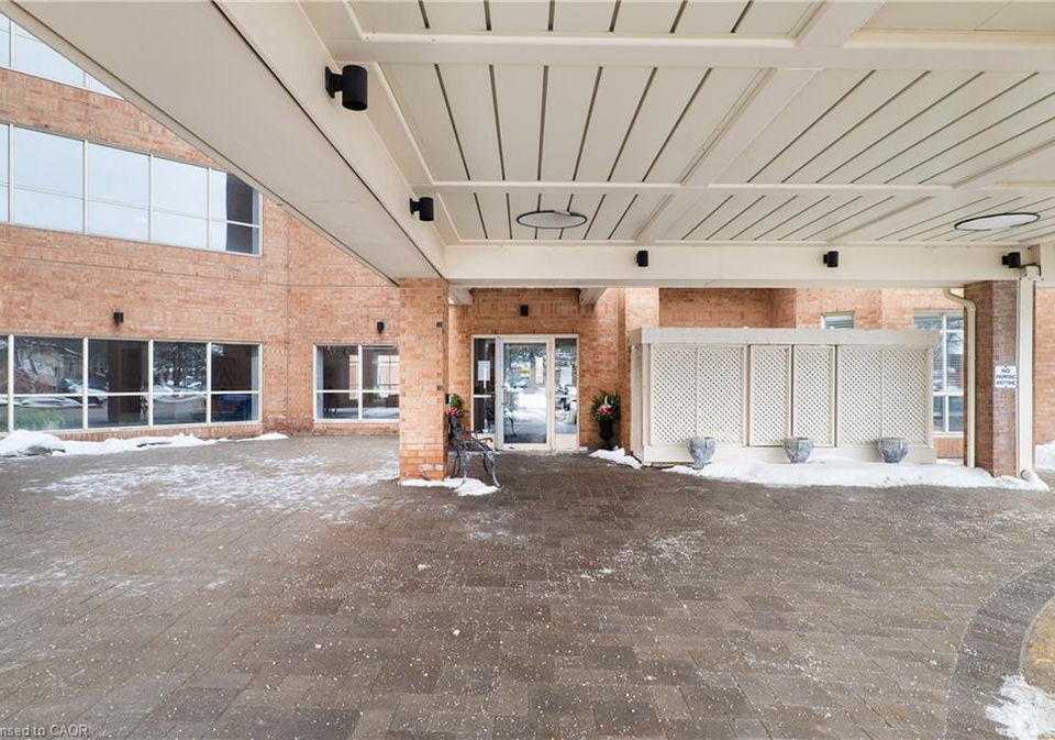 1414-king-street-e-kitchener-ontario-40802506
