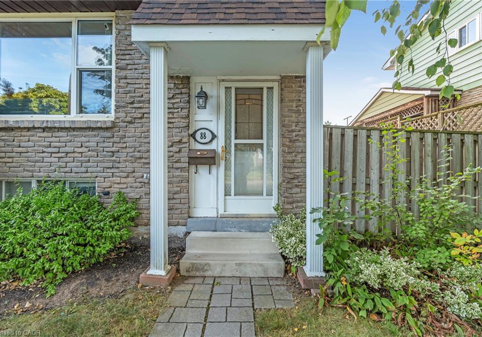 88-rand-street-stoney-creek-ontario-40802535