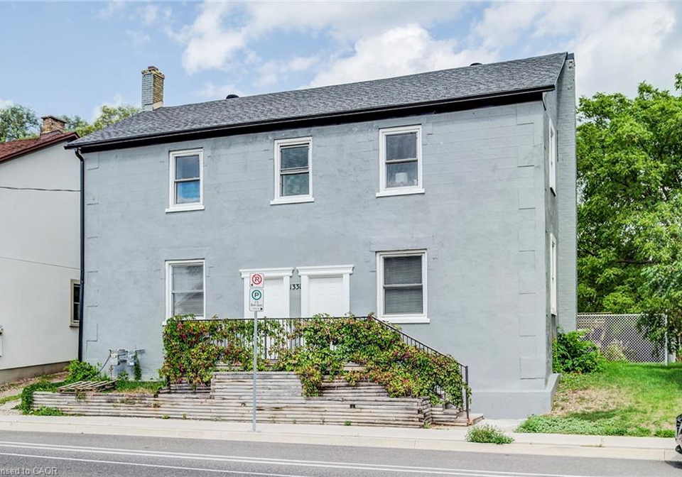 1331-king-street-e-cambridge-ontario-40802597