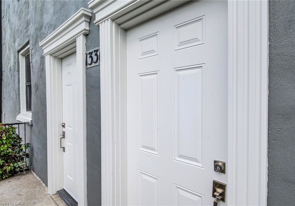 1331-king-street-e-cambridge-ontario-40802597