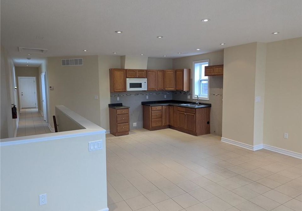 5052-victoria-avenue-niagara-falls-ontario-40802630