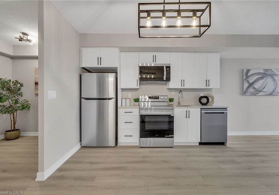 3210-dakota-common-burlington-ontario-40802636
