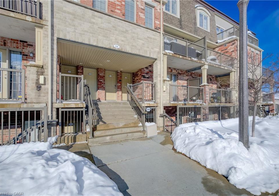 236-rachel-crescent-kitchener-ontario-40802743