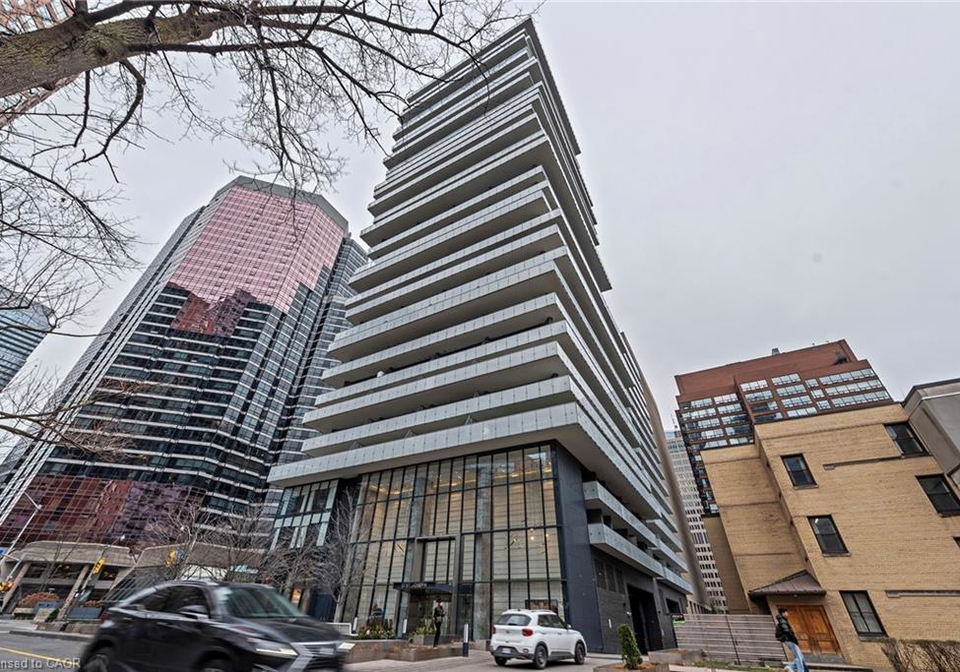 57-st-joseph-street-toronto-ontario-40802788