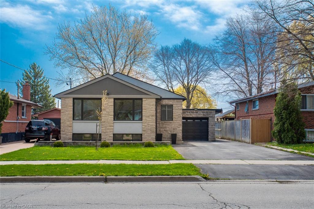 2162-mount-forest-drive-burlington-ontario-40802803