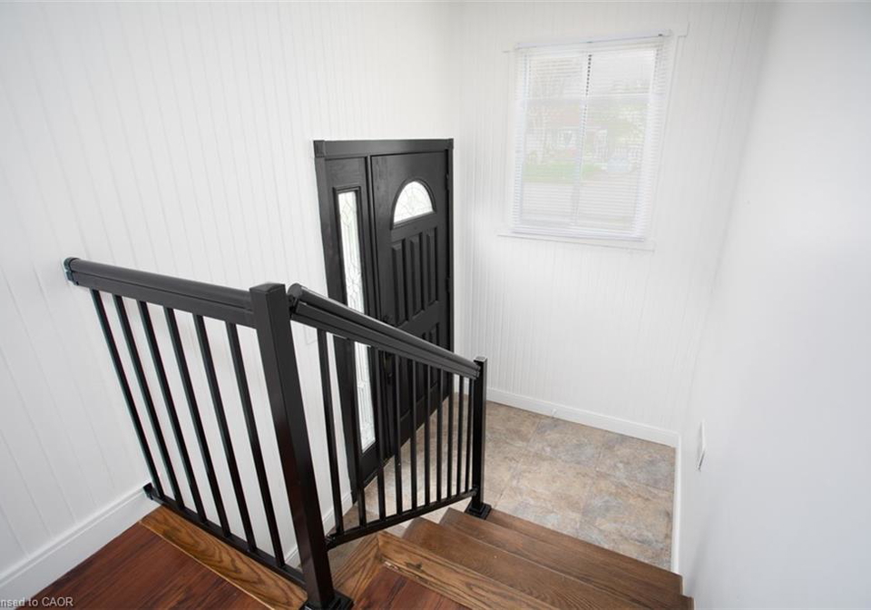 2162-mount-forest-drive-burlington-ontario-40802803