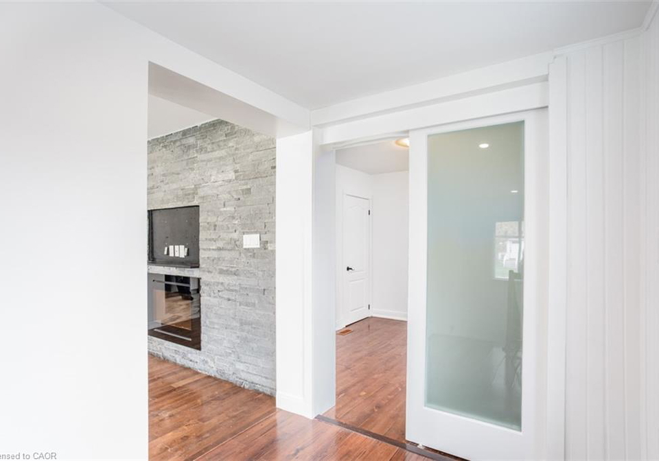 2162-mount-forest-drive-burlington-ontario-40802803