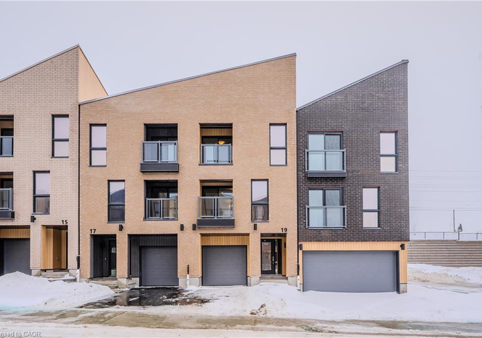 19-urbane-boulevard-kitchener-ontario-40802805