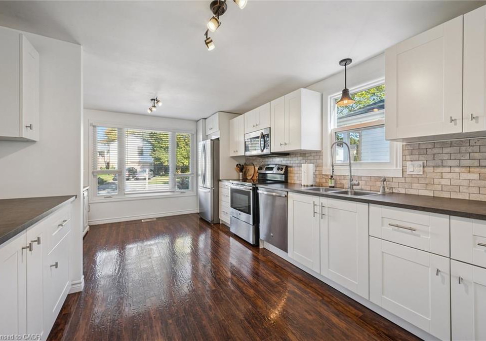 95-macatee-place-cambridge-ontario-40802807