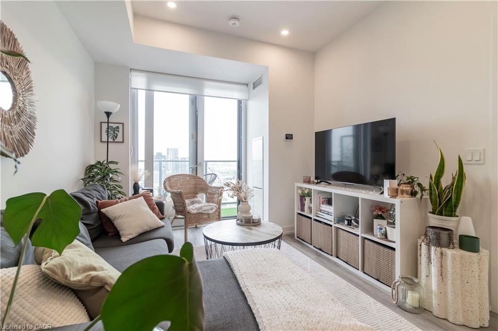 5-wellington-street-s-kitchener-ontario-40802819