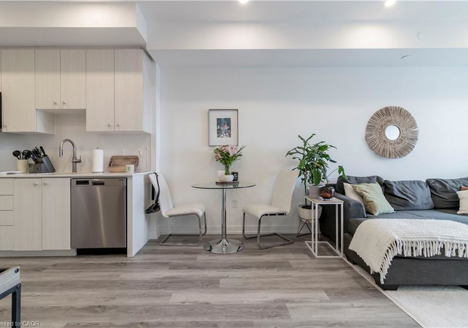 5-wellington-street-s-kitchener-ontario-40802819