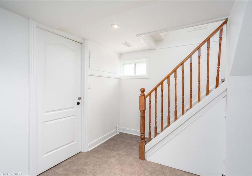 2162-mount-forest-drive-burlington-ontario-40802821