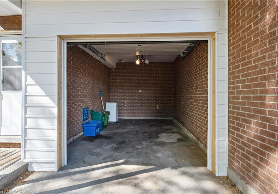 101-churchill-street-waterloo-ontario-40802827