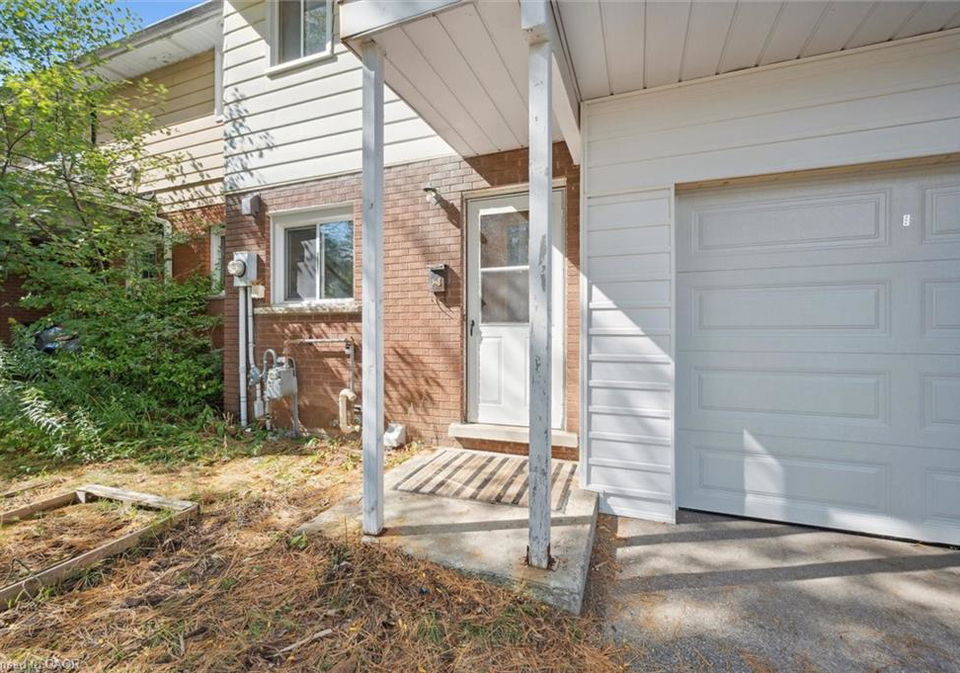 101-churchill-street-waterloo-ontario-40802827