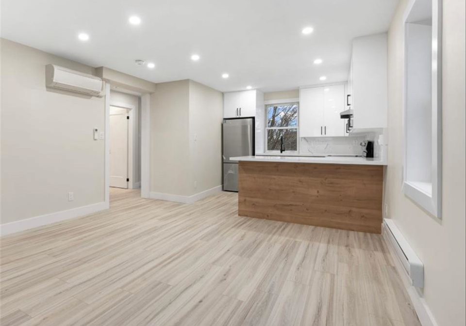264-thayer-avenue-hamilton-ontario-40802846