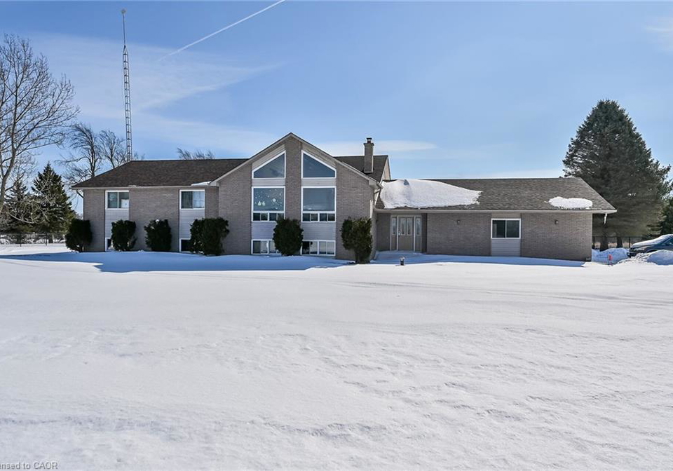 1654-mcdowell-road-e-simcoe-ontario-40802855