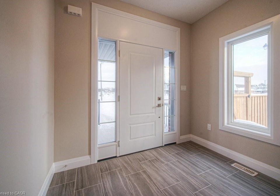 94-issac-street-elmira-ontario-40802887