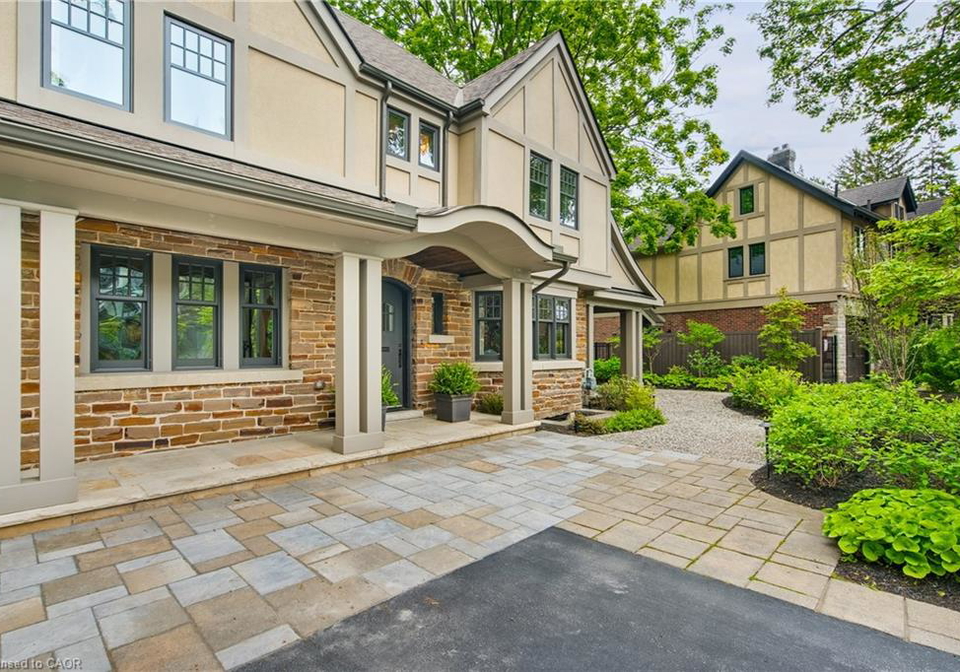 61-oak-knoll-drive-hamilton-ontario-40802940