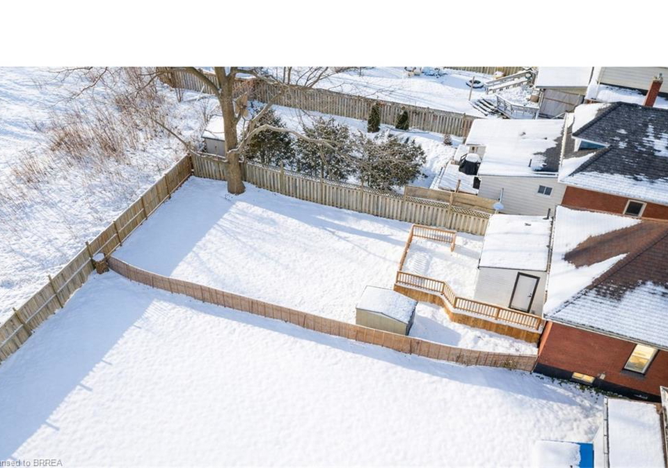 12-carlyle-street-brantford-ontario-40802954