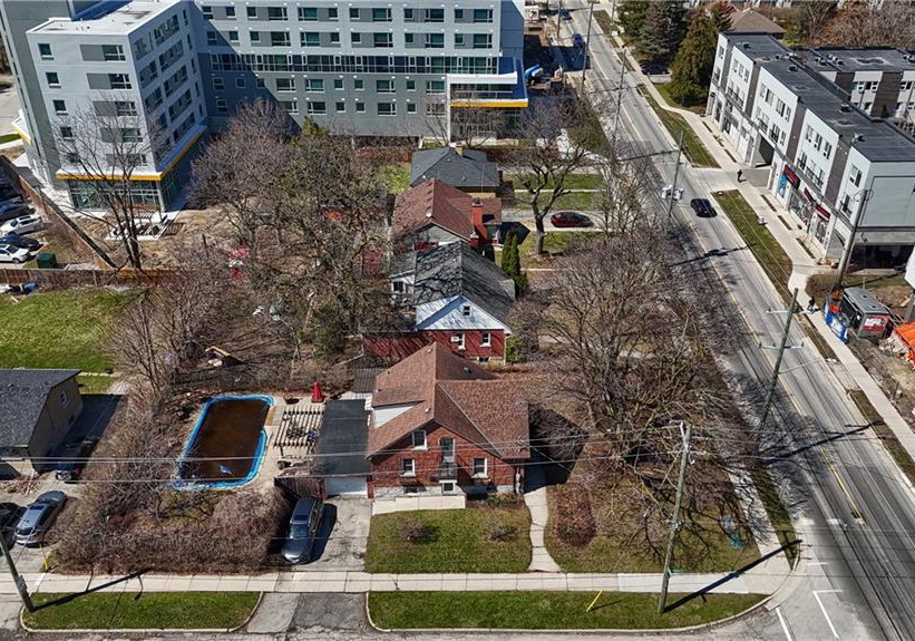 285-albert-street-waterloo-ontario-40802997