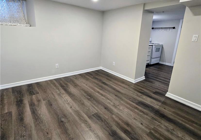 147-benton-street-kitchener-ontario-40803024