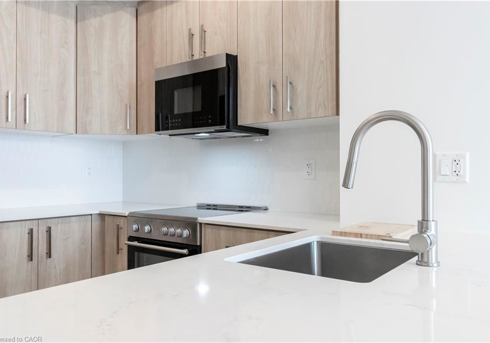 25-wellington-street-s-kitchener-ontario-40803096