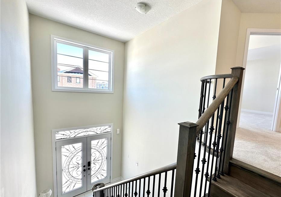 189-lilac-circle-caledonia-ontario-40803147