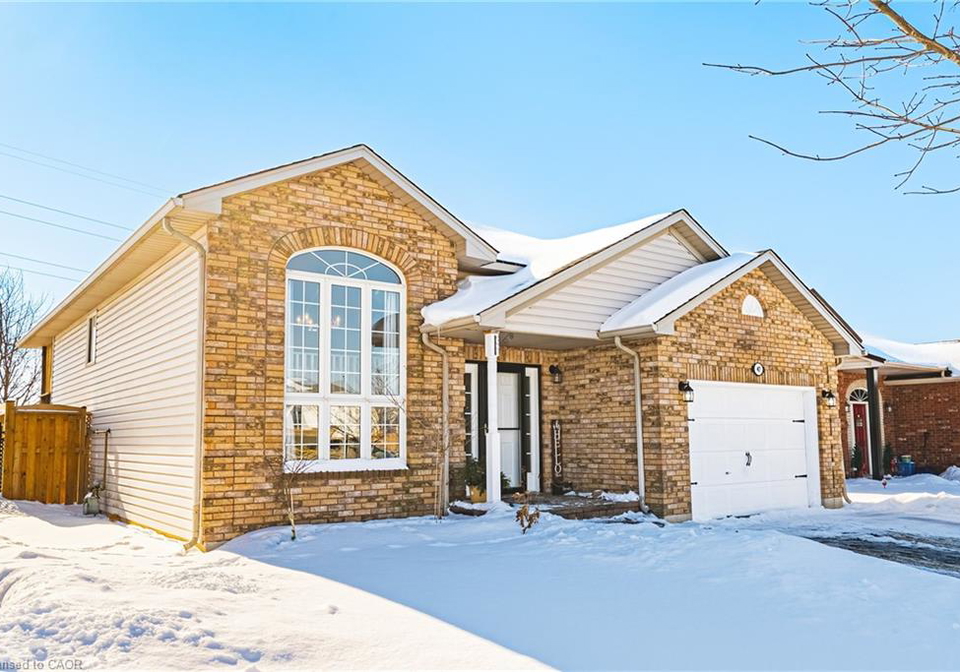 47-fuller-drive-caledonia-ontario-40803199