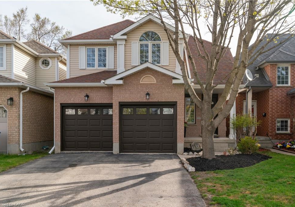 9-gaw-crescent-guelph-ontario-40803238