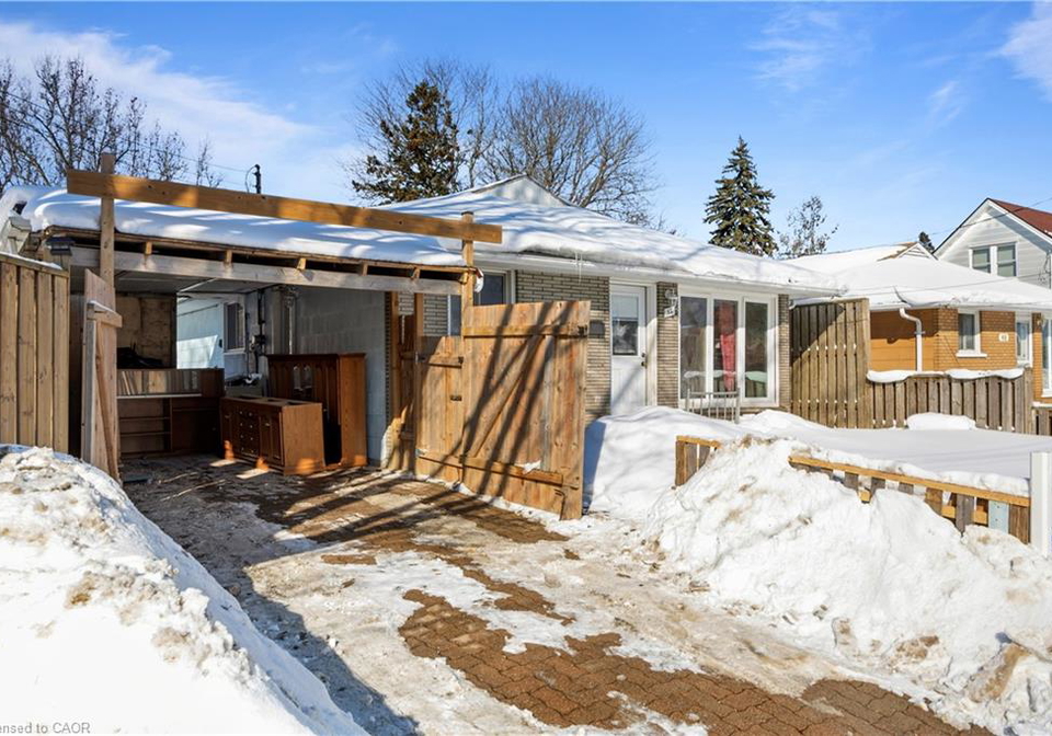 52-ruby-street-kitchener-ontario-40803438