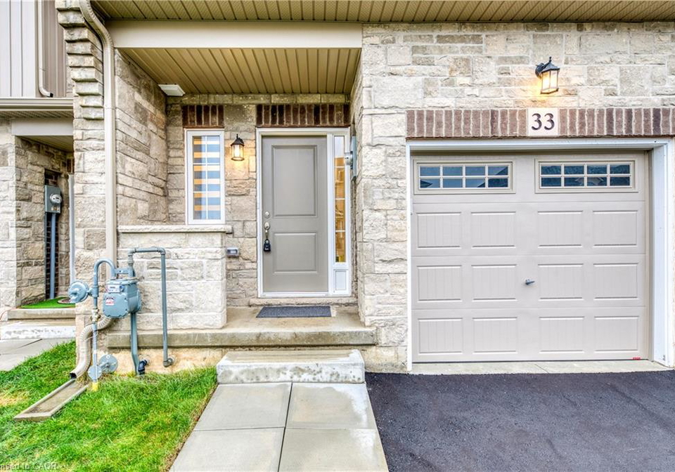 33-beasley-grove-ancaster-ontario-40803458