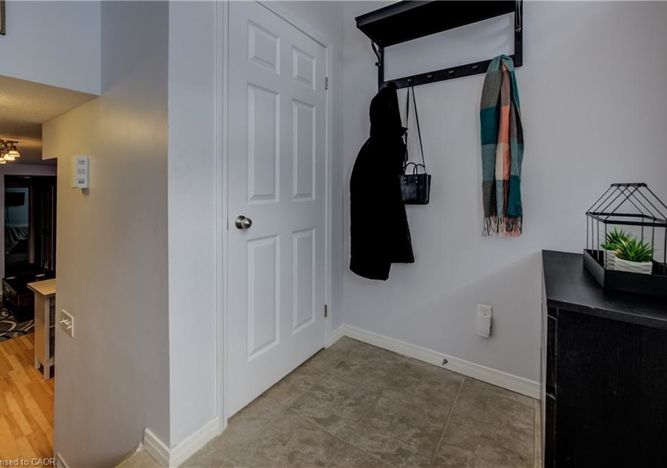 931-glasgow-street-waterloo-ontario-40803496