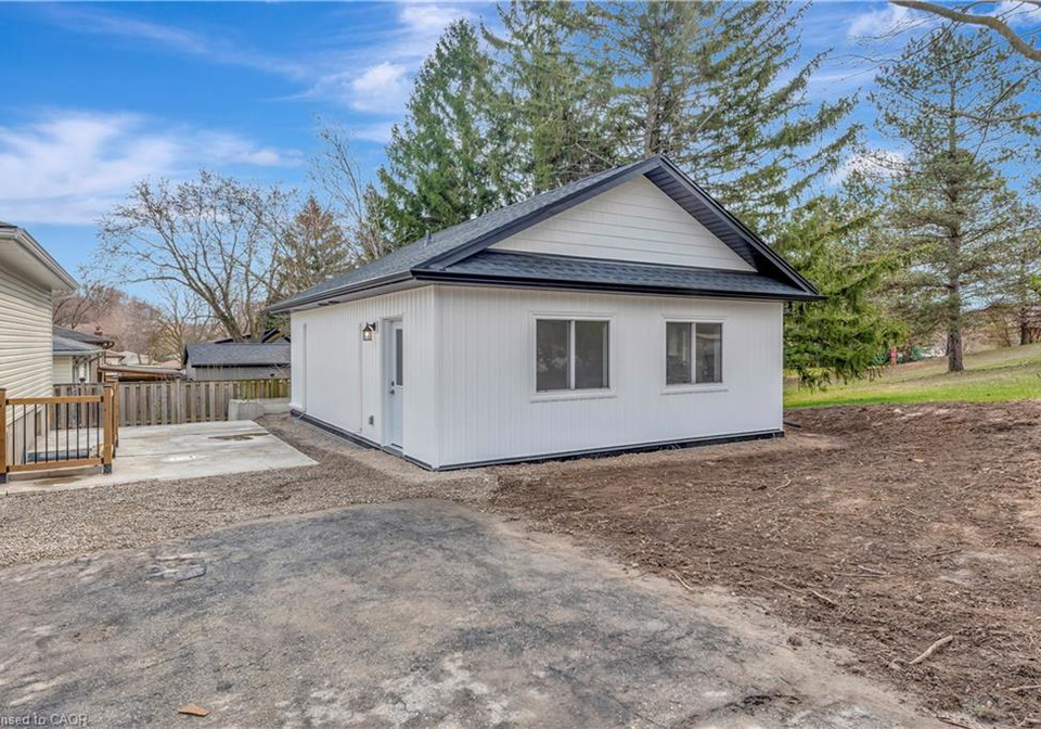 7-hillside-drive-kitchener-ontario-40803515