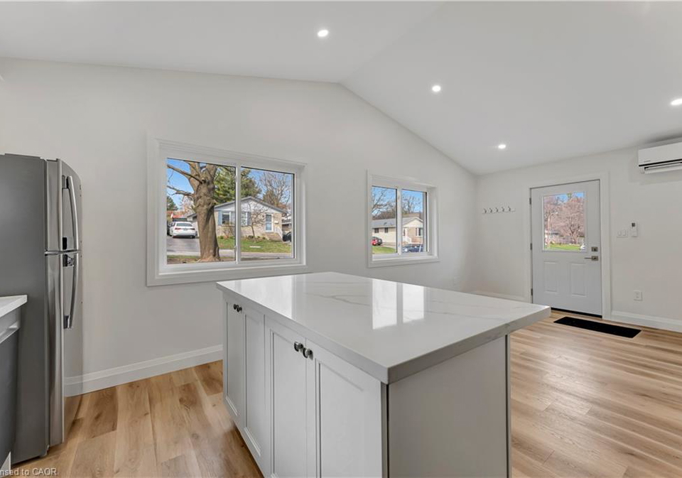 7-hillside-drive-kitchener-ontario-40803515