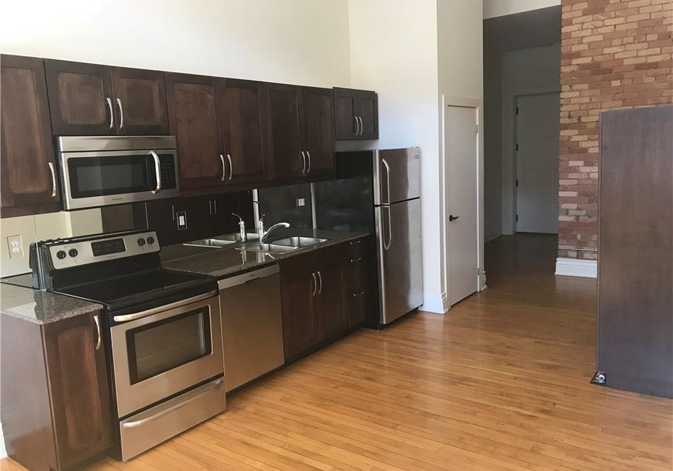 200-stinson-street-hamilton-ontario-40803573